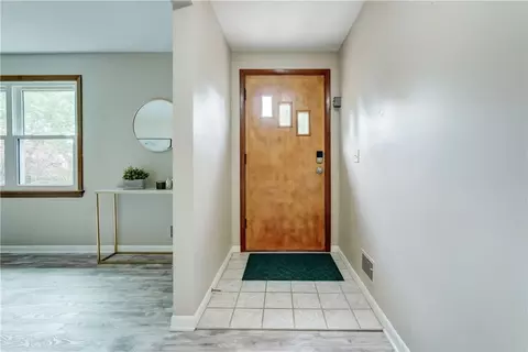 Entry Way - 41 Ridge Castle Dr, Irondequoit, NY 14622 photo 1 of 2
