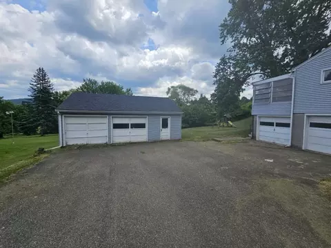 Exterior - 2774 Davis Rd, Corning, NY 14830 photo 2 of 6