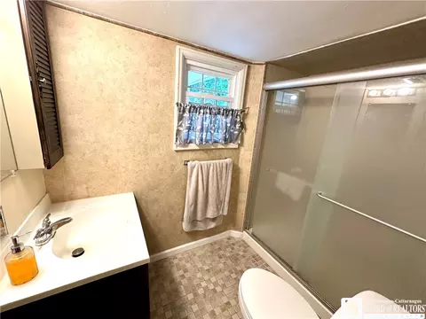 Bath - 477 Vermont St, Olean, NY 14760 photo 1 of 2