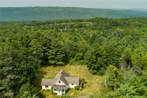 6037 County Road 37, Canadice, NY 14560