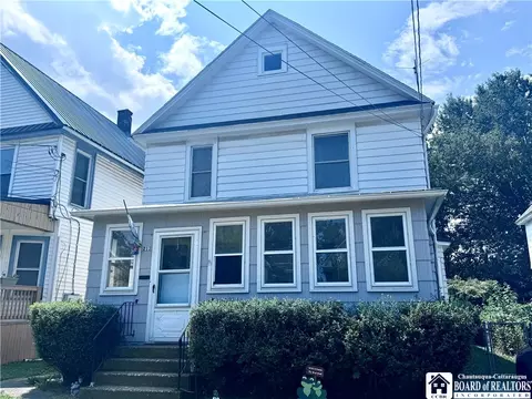 213 King St, Dunkirk, NY 14048