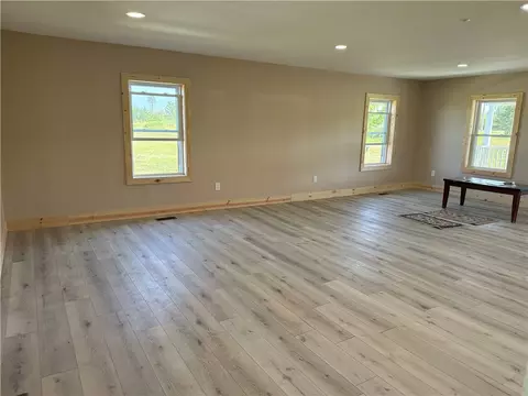 Living - 9285 Glinderman Rd, Fillmore, NY 14735 photo 3 of 6