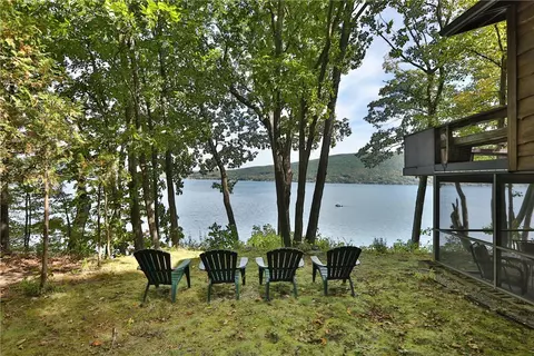 Exterior - 6125 Beechtree Dr, South Bristol, NY 14512 photo 6 of 10