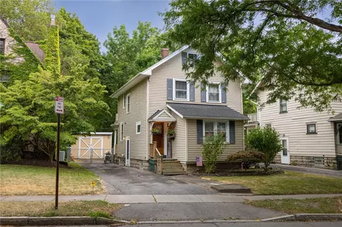 95 Merchants Rd, Rochester, NY 14609