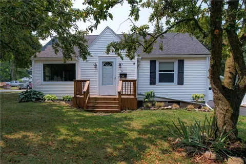 29 Platt Ave, Le Roy, NY 14482