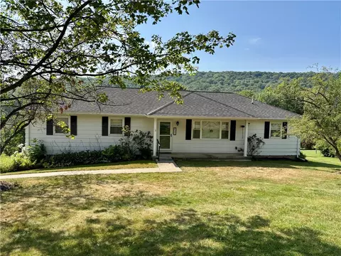 285 Bolivar Dr, Bradford, PA 16701