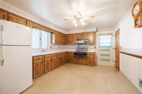 43 Moroa Dr, Irondequoit, NY 14622 photo 9