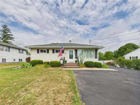 128 Garden St, Geneva, NY 14456