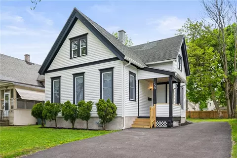 153 Avenue E St, Rochester, NY 14621