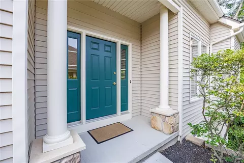 1096 Yorkshire Way, Victor, NY 14564