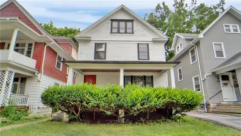 33 Sawyer St, Rochester, NY 14619