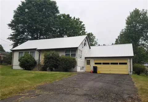 7 Loomis Dr, Sidney, NY 13838