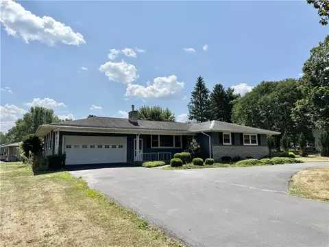 42 Sing Sing Rd, Horseheads, NY 14845