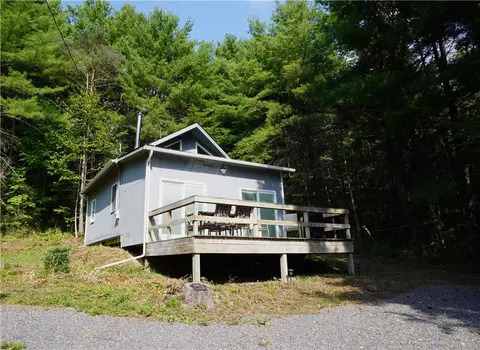 15620 Mountain Rise Dr, Pulteney, NY 14874