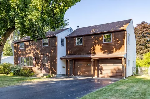 150 Vinedale Ave, Irondequoit, NY 14622