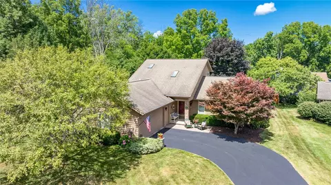 2 Village Grv, Pittsford, NY 14534