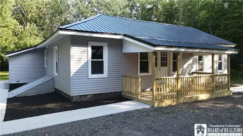 3479 Werle Rd, Dunkirk, NY 14048