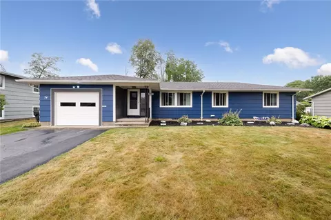 74 Rhea Cres, Greece, NY 14615