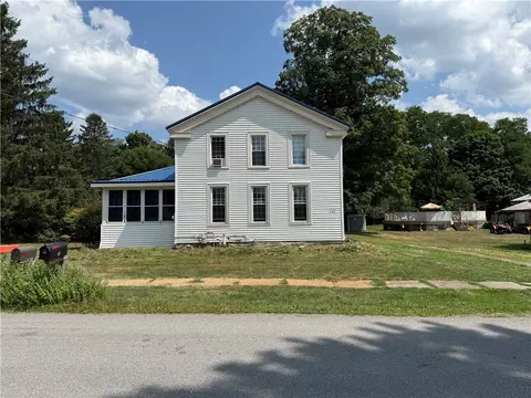 288 Spring St, Randolph, NY 14772