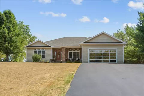 10 Valle Dr, Batavia, NY 14020