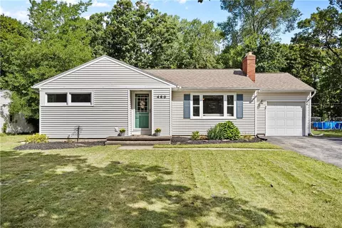 480 Covewood Blvd, Webster, NY 14580