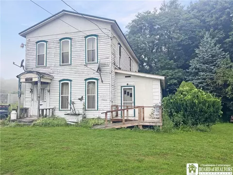 1146 Cassadaga Rd, Villenova, NY 14138