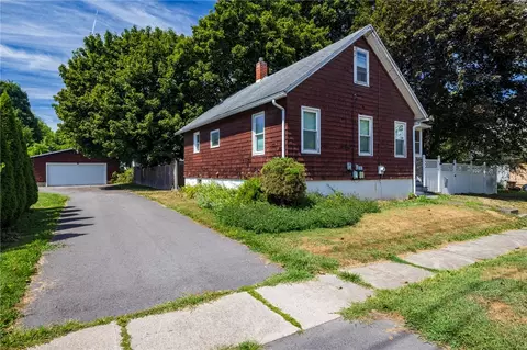 4 Merrick Ave, Manchester, NY 14504