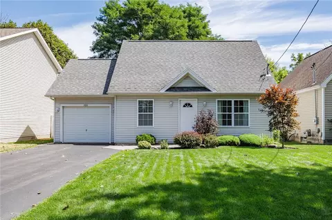 326 Knapp Ave, Irondequoit, NY 14609