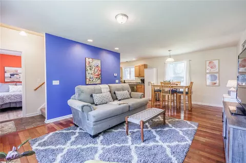 326 Knapp Ave, Irondequoit, NY 14609 photo 3
