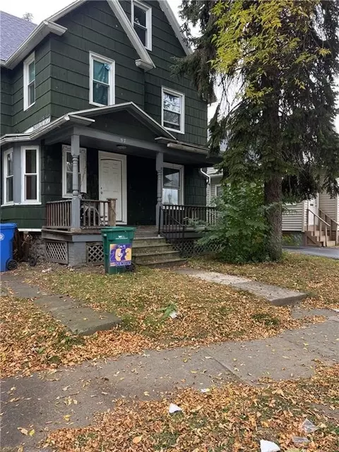 37 Ferndale Cres, Rochester, NY 14609