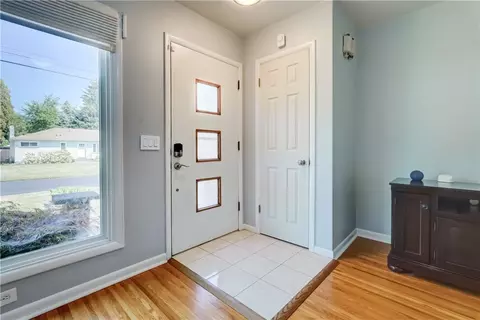171 Bennett Ave, Irondequoit, NY 14609 photo 3