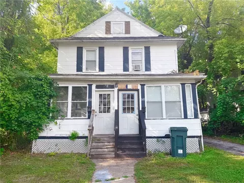 148-150 Flanders St, Rochester, NY 14619