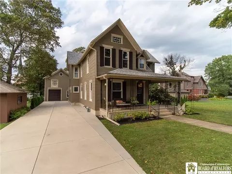7 1st St, Westfield, NY 14787