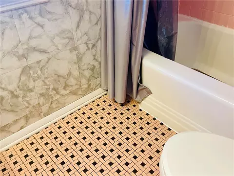 Bath - 236 Avondale Rd, Irondequoit, NY 14622 photo 3 of 3