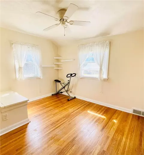Bedroom - 236 Avondale Rd, Irondequoit, NY 14622 photo 4 of 5