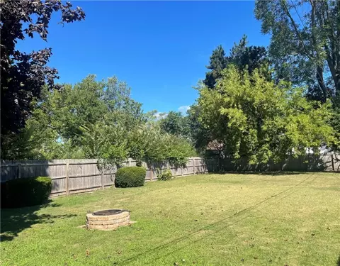 Exterior - 236 Avondale Rd, Irondequoit, NY 14622 photo 8 of 9