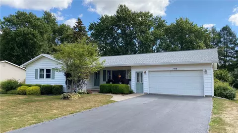 1476 Vroom Rd, Ogden, NY 14559