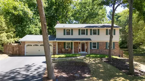 32 S Ridge Trl, Perinton, NY 14450