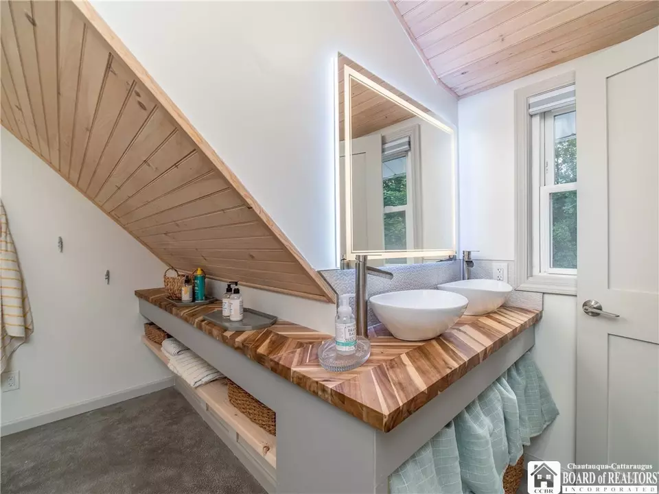 Bath - 2868 West Ave, Ellery, NY 14742 photo 2 of 4