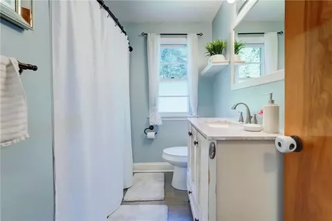 Bath - 276 Zuber Rd, Irondequoit, NY 14622 photo 1 of 3
