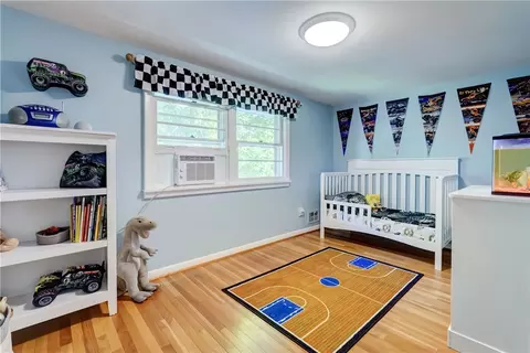Bedroom - 276 Zuber Rd, Irondequoit, NY 14622 photo 3 of 6