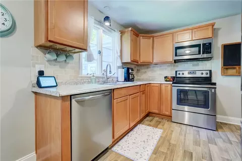 Kitchen - 276 Zuber Rd, Irondequoit, NY 14622 photo 1 of 2