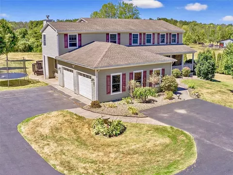 7169 Bear Swamp Rd, Williamson, NY 14589