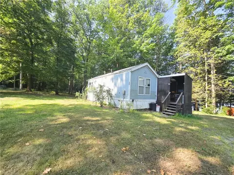 269 E Lake Rd, Conquest, NY 13140