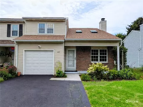 5677 Running Brook Rd, Farmington, NY 14425