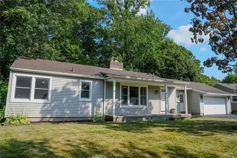 136 Valley Crest Rd, Greece, NY 14616