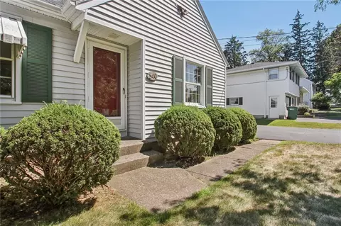 340 Washington Ave, Irondequoit, NY 14617 photo 4