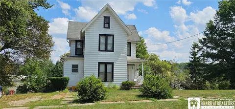 131 Ivy St, Jamestown, NY 14701