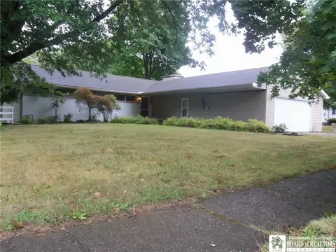 305 Chestnut St, Pomfret, NY 14063