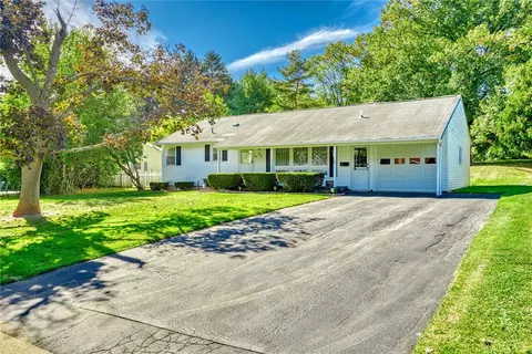 53 Summit Hill Dr, Greece, NY 14612